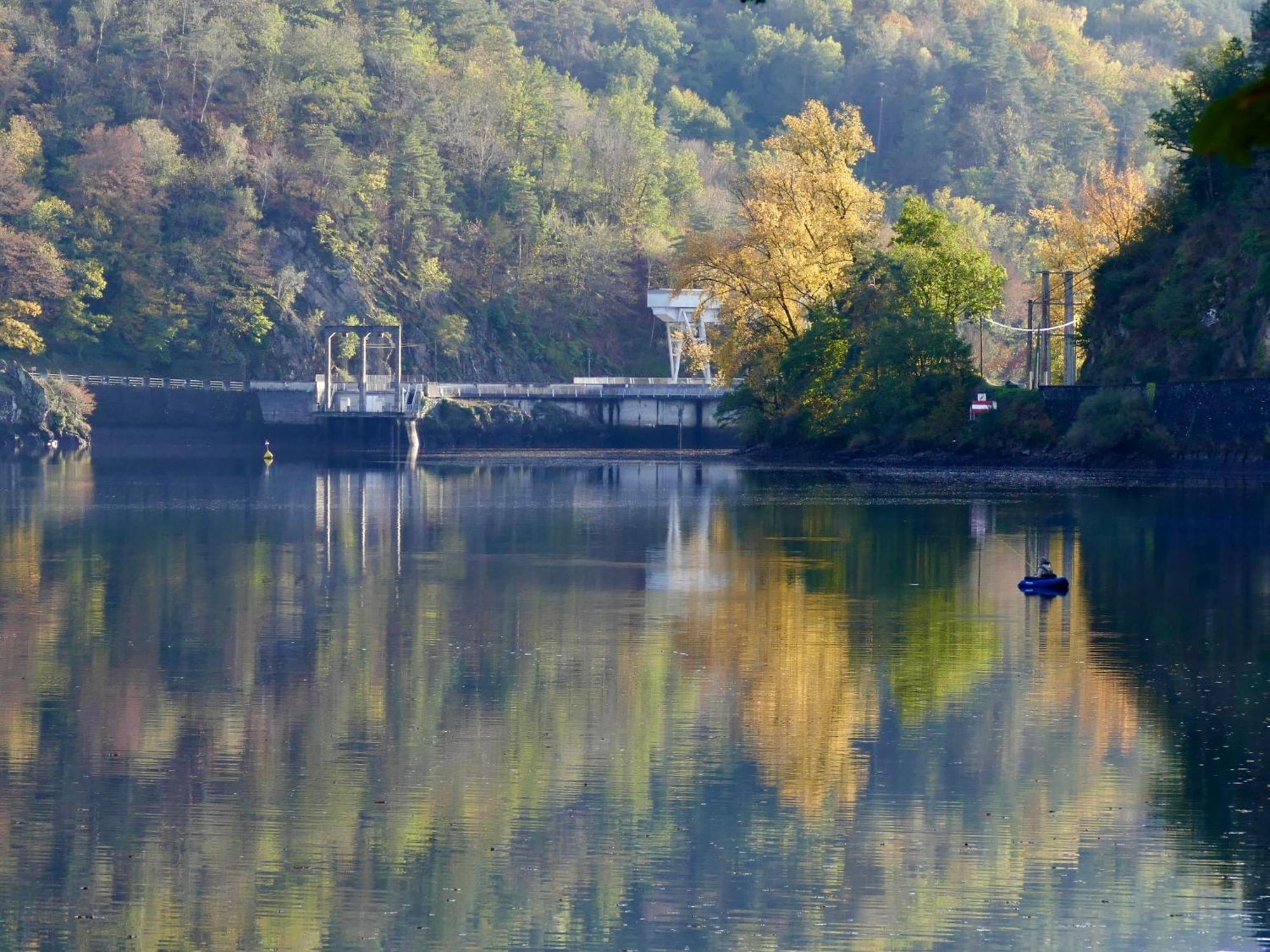 *A Setting Between Dordogne And Swimming Pool* Argentat Exterior foto